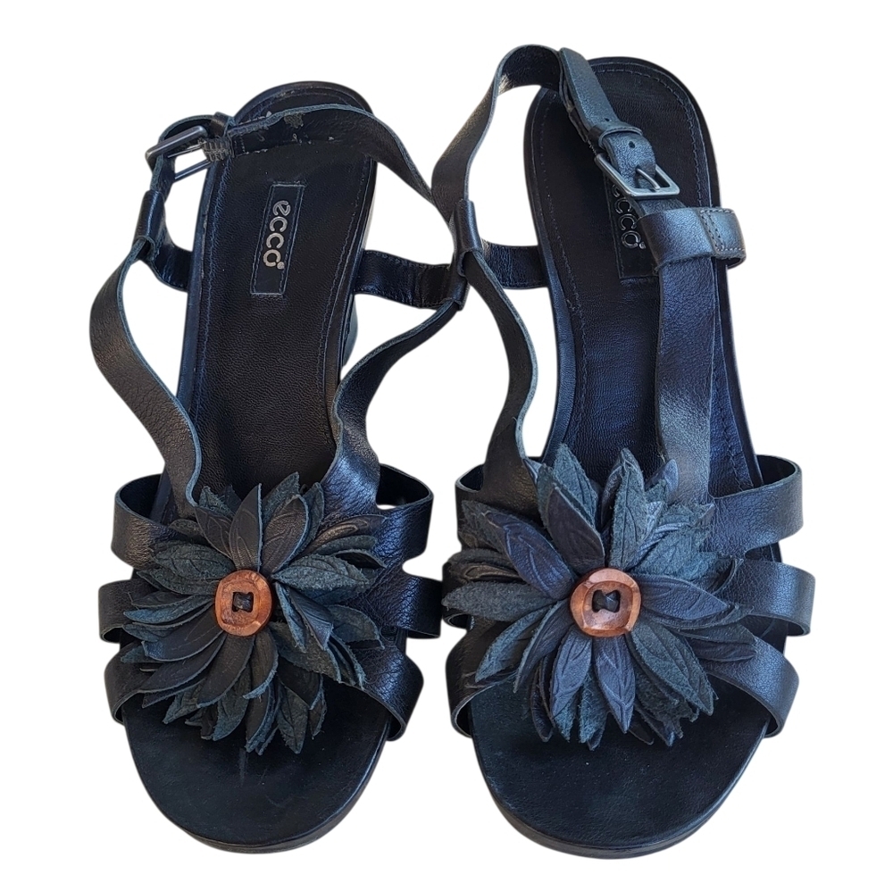 ECCO Black Leather Wedge Heels With Floral Design Buckle Strap Size 39 US 8.5-9 - Picture 2 of 10